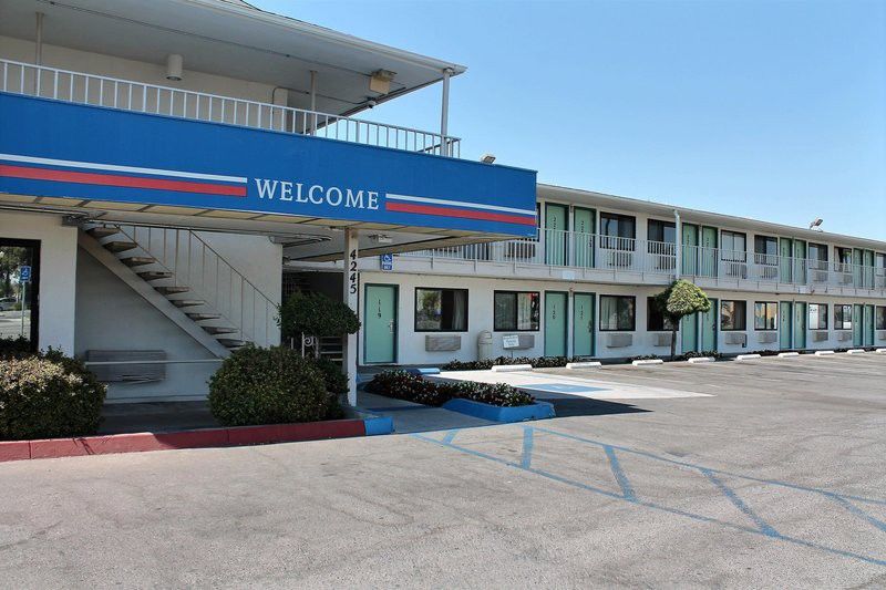 Motel 6-Fresno, Ca - Blackstone North Exterior photo