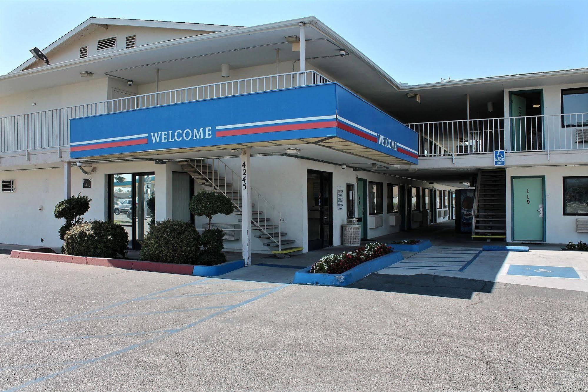 Motel 6-Fresno, Ca - Blackstone North Exterior photo